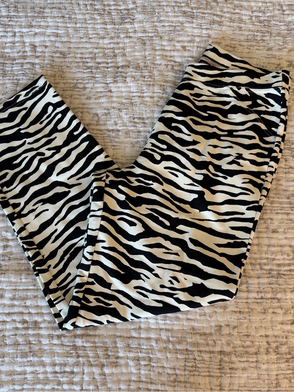 ROAMAN’S Zebra Pants